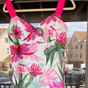 Ted Baker back zip, Body Con dress, worn once, 3(4)